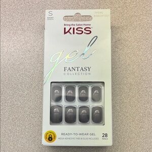 KISS maroon nails, Gel Fantasy Collection